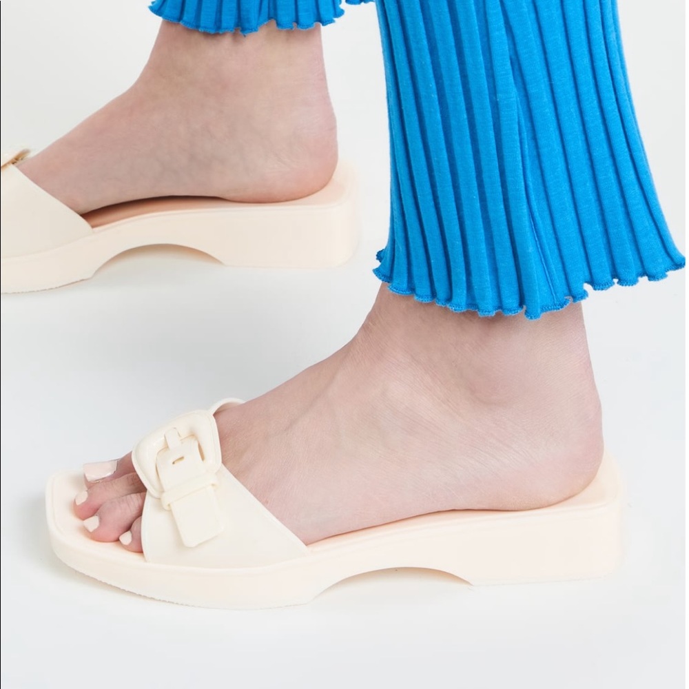 COPY - NWT Veronica Beard Sandals Size 7 - Perfect for spring and summer!